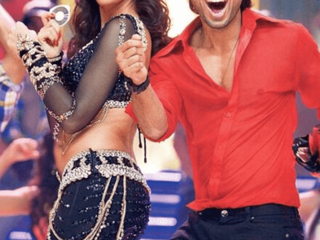 Check Out The Best Electrifying Dance Songs of Shahid Kapoor!