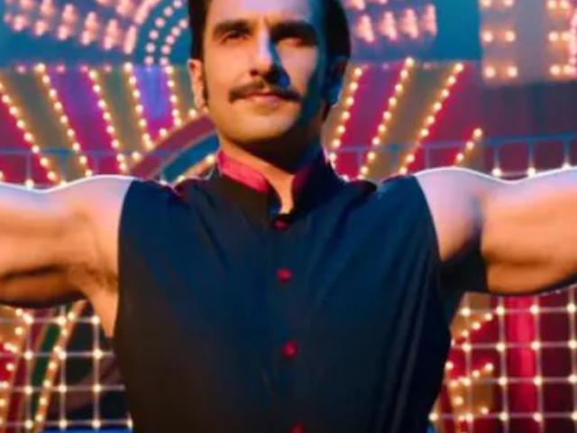 Ranveer Singh’s Cirkus OTT Platform Revealed! Check Deets!