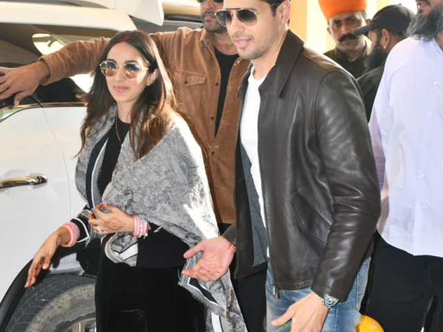 Sidharth – Kiara’s First Public Appearance After The Wedding!