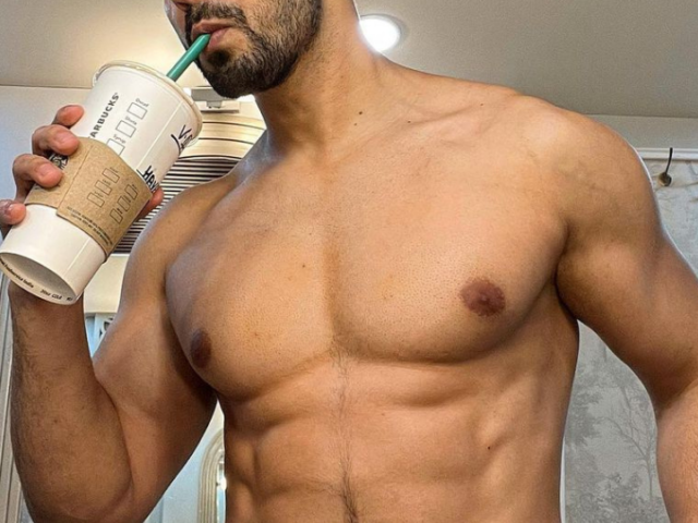 Unveiling Varun Dhawan’s Diet: How He Maintains His Ripped Body!