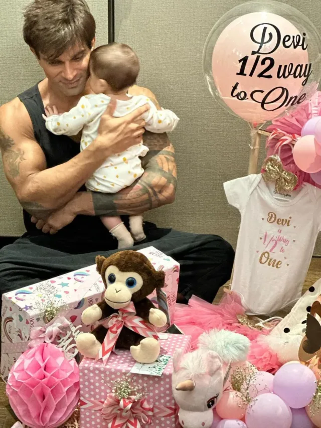 Baby Devi’s Half-Birthday – Bipasha Basu And Karan Go All Out In Pink!