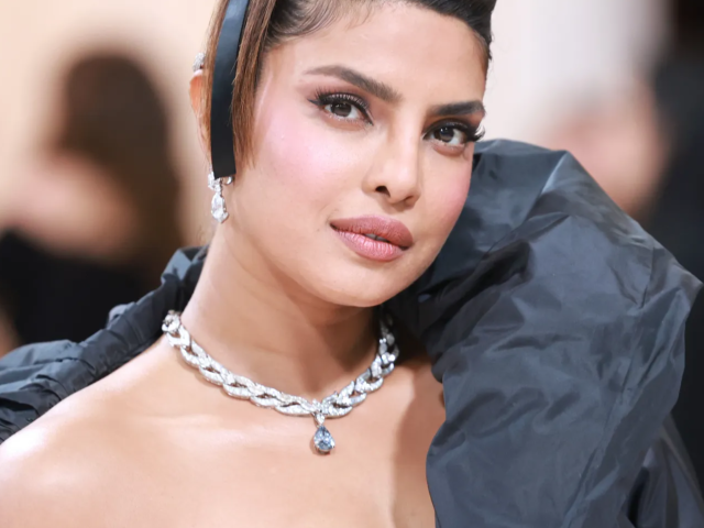 Priyanka Chopra’s Fancy Bulgari Necklace To Be Auctioned? Check Now!