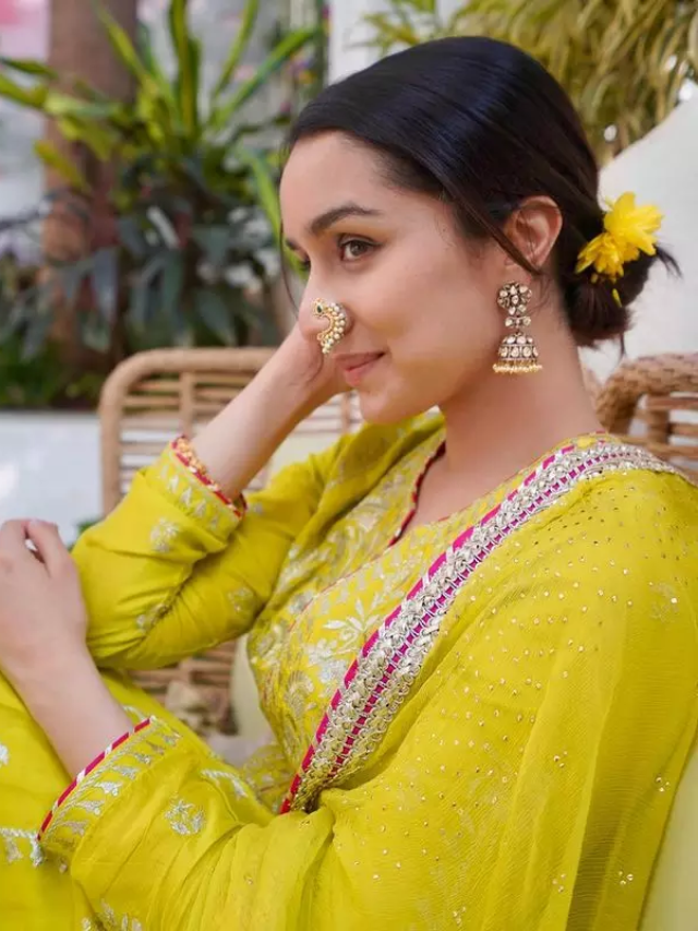 Shraddha Kapoor’s Stunning Marathi Style Lime Green Suit!