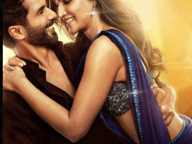 Laal Peeli Akhiyaan: Shahid & Kriti’s Electrifying Dance Chemistry