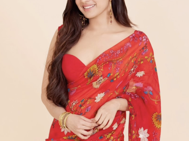 Shraddha Kapoor Wows In Red Floral Saree At Stree 2 Teaser Premiere!