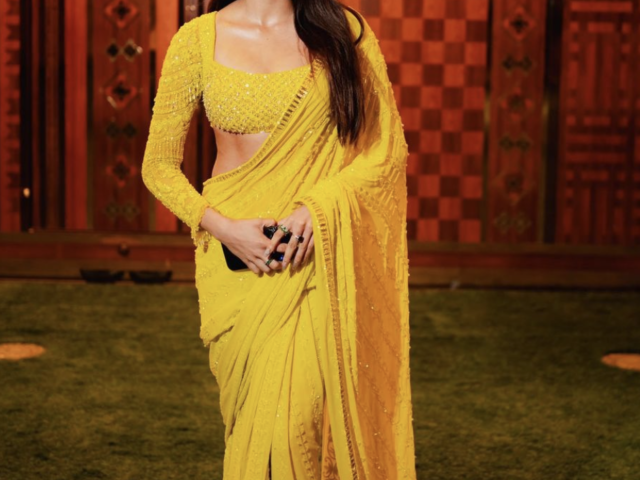 Janhvi Kapoor Shines In Custom Yellow Saree For Ambani Wedding!