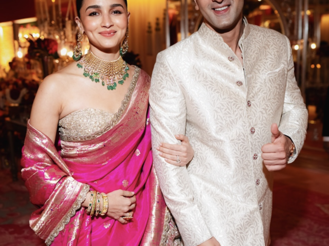 Alia Bhatt And Ranbir Kapoor Stun In Indian Couture At Ambani Wedding!