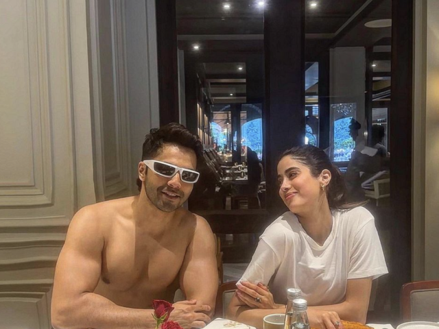 Varun Dhawan’s Shirtless Breakfast Club Moment With Janhvi Kapoor!