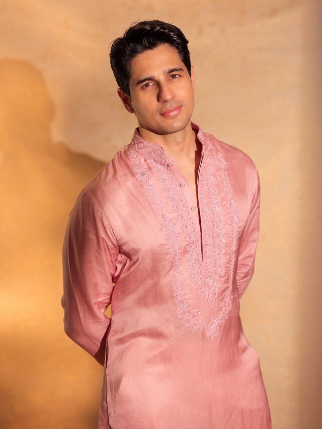 Sidharth Malhotra’s Stylish Pink Kurta Look Is Perfect For Diwali!