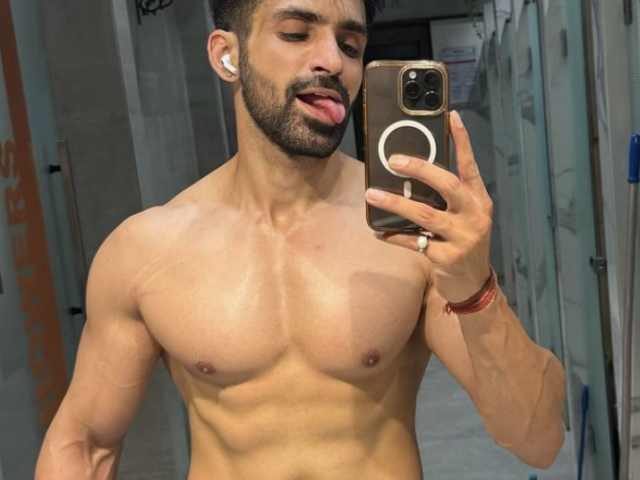 Arjit Taneja Shows Off Ripped Physique, Inspires Fans To Hit The Gym!