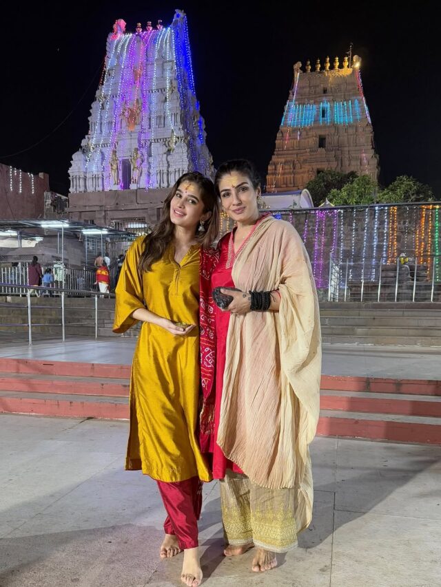 Rasha Thadani And Raveena Tandon Visit Mallikarjuna Jyotirlinga