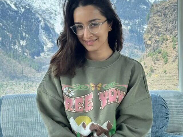 Shraddha Kapoor’s No-Makeup Looks Prove True Beauty Needs No Filter!