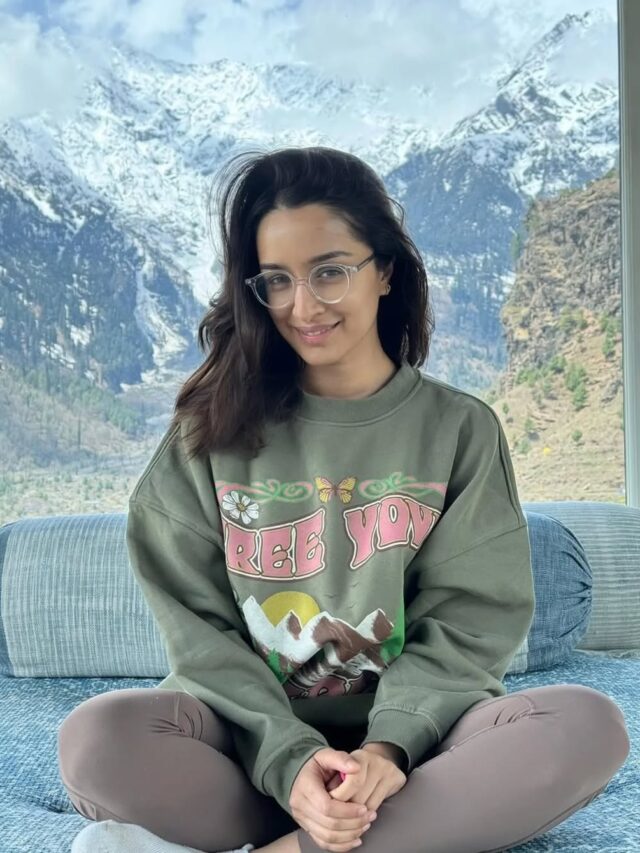 Shraddha Kapoor’s No-Makeup Looks Prove True Beauty Needs No Filter!