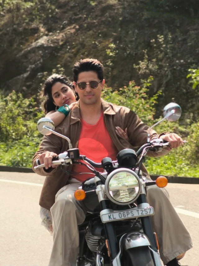 Param Sundari Teaser Review: Bollywood Romace Is Back!