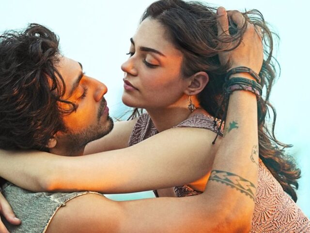 Saiyaara Twitter Review: Ahaan Panday & Aneet Padda’s Debut Leaves Netizens Swooning