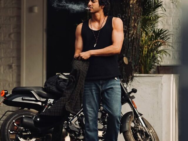 Ahaan Panday Drops BTS Pics Of Saiyaara, Thanks Fans!