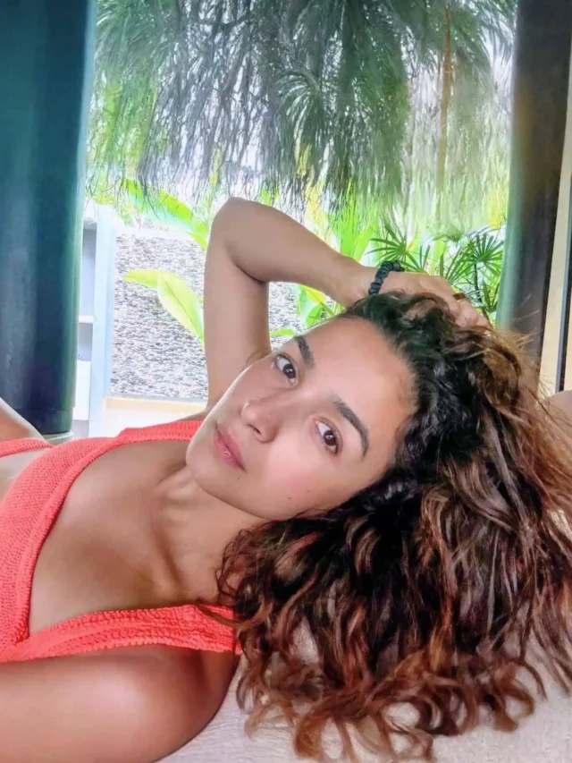 Alia Bhatt Sets Internet Ablaze With Bold Bikini Look