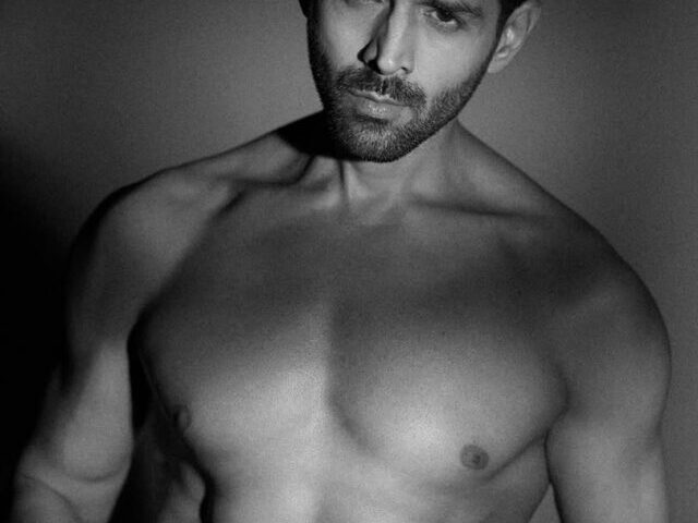 Shirtless Kartik Aaryan Sparks Fitness Motivation