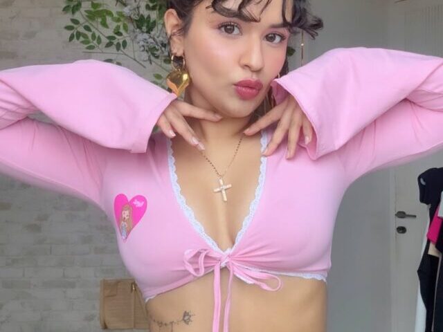 Avneet Kaur’s Pink Wrap Top Look Is Winning The Internet