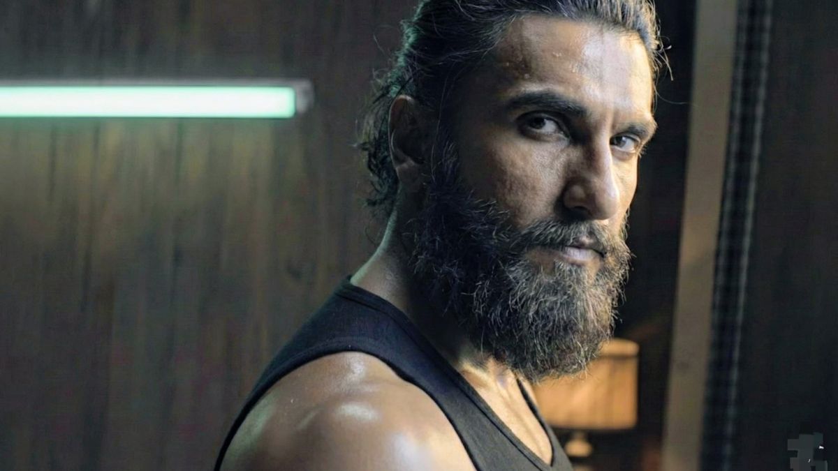 Dhurandhar Box Office Collection Day 19: Shows No Signs Of Slowing Down