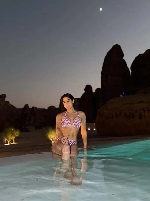 Sara Ali Khan Flaunts Bikini Look During Vacation!